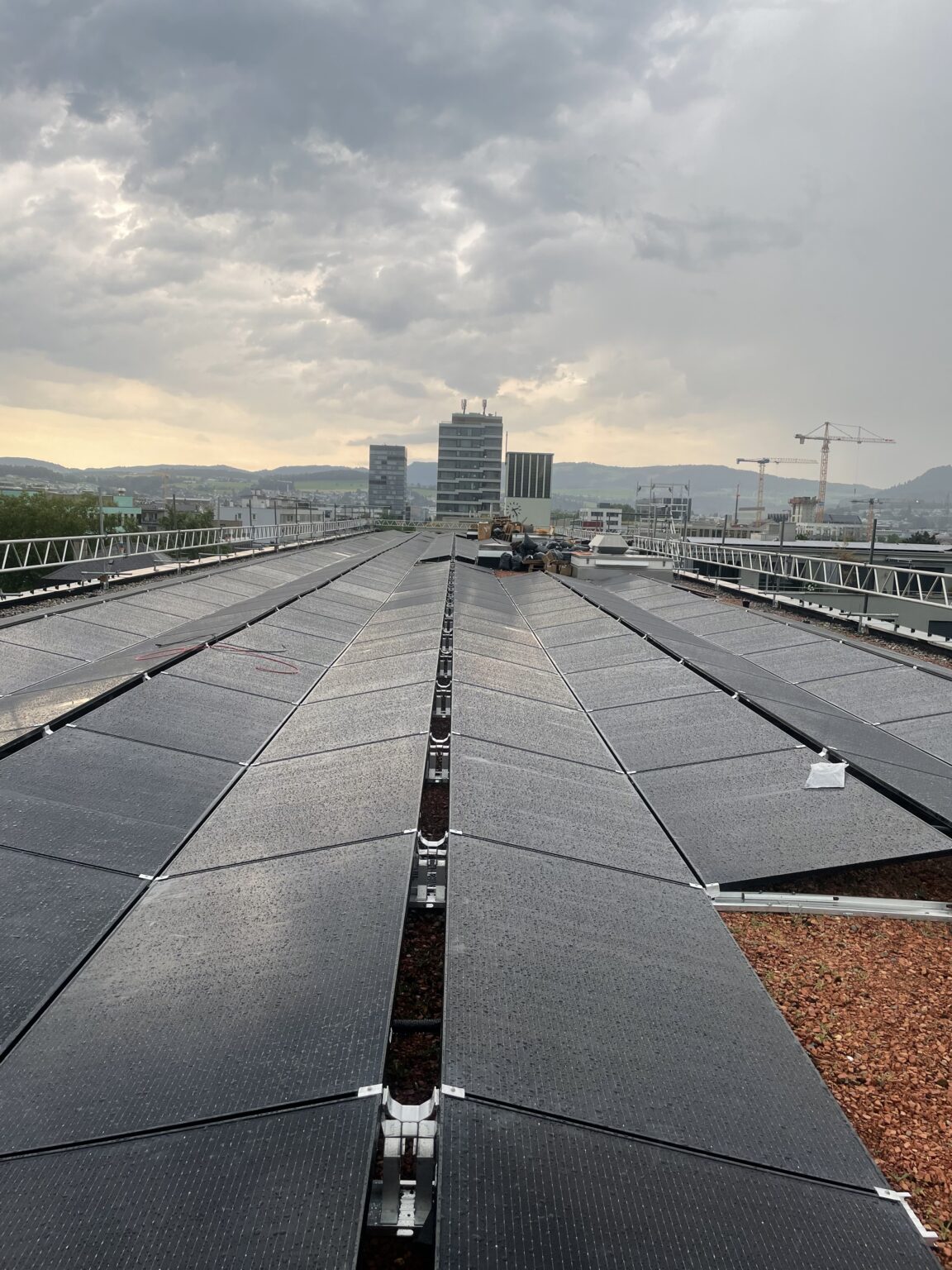 dach plaski montaz pv